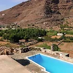 Sun House Villa *