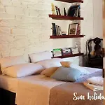 Sun House Pisses