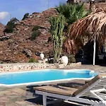 Sun House Pisses